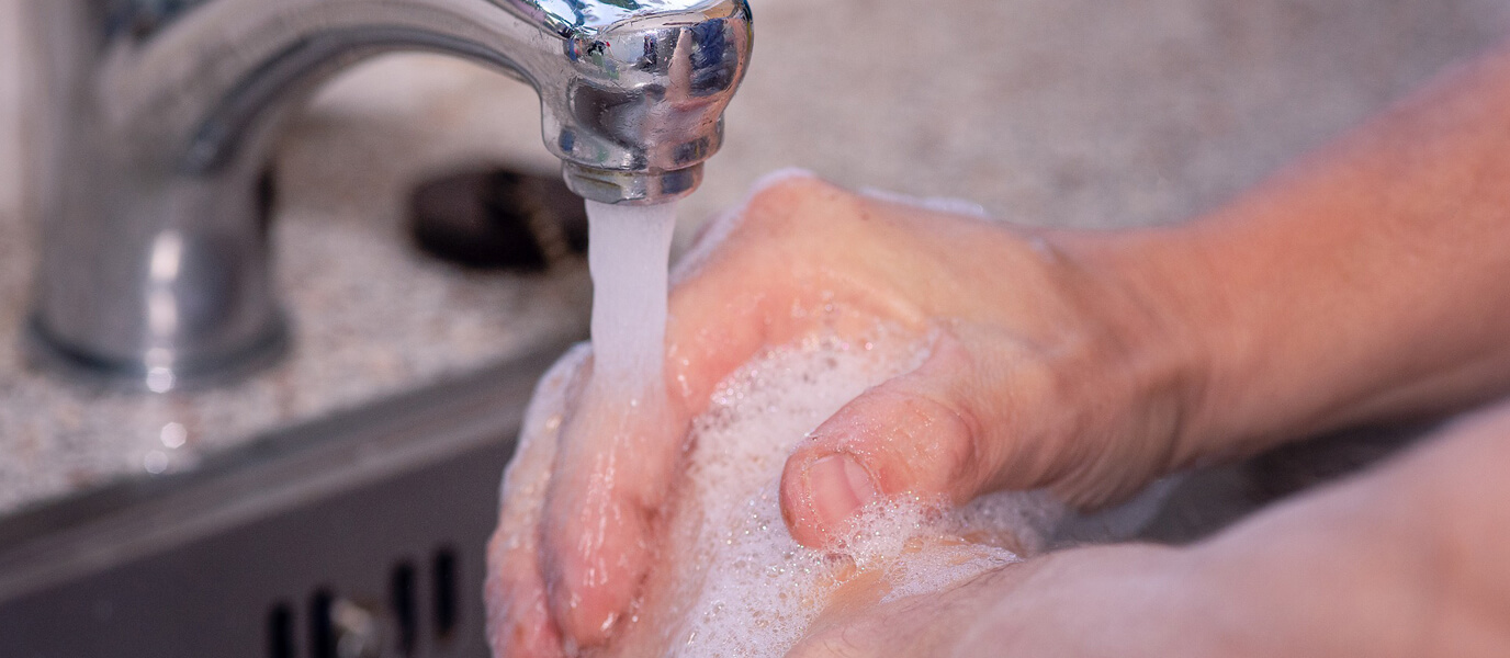 washing hands personal hygiene